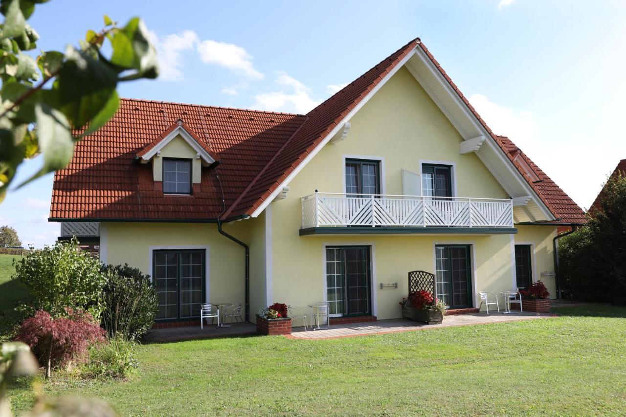 Sonntagsberg Hof Familie Fiedler Hotell Bad Waltersdorf Exteriör bild